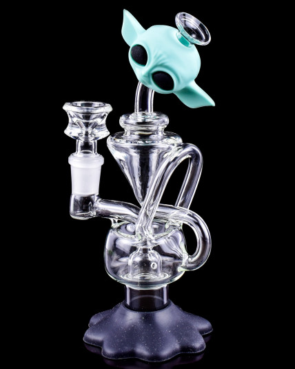 Baby Yoda Klein Recycler Bong