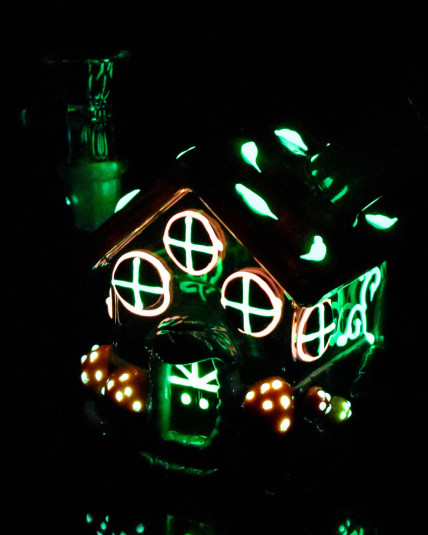 Enchanted Cottage Glow In The Dark Mini Bong