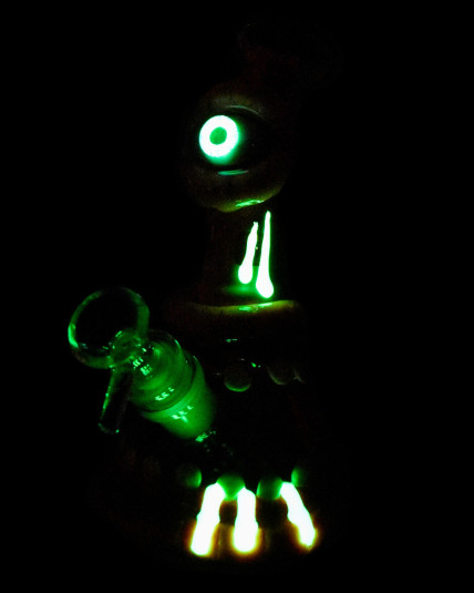 Cyclops Monster Glow In The Dark Bong