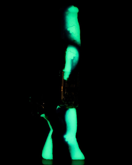 Smoke Pyramid - 11" Stratus Glow In The Dark Bong - Blueish Black