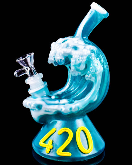 Tsunami 420 Beaker Bong