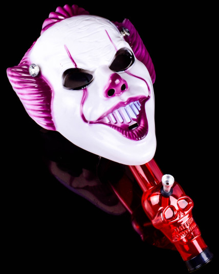 The Pennywise Gas Mask Bong - Includes Acrylic Water Pipe - Full Set