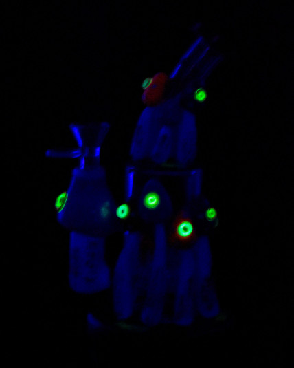 The Wonderland - Atomic Glass - 9" Glow in The Dark Colorful Mushroom Bong
