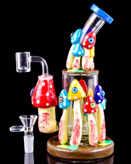 The Wonderland - Atomic Glass - 9" Glow in The Dark Colorful Mushroom Bong